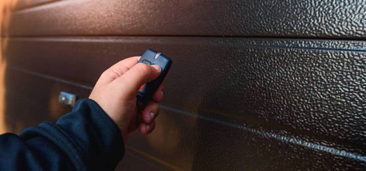 automatic door opener with remote control in Sherwood Park