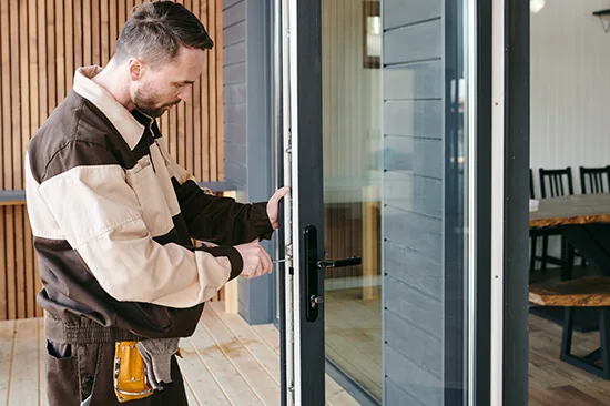 Sherwood Park-screen-door-repair